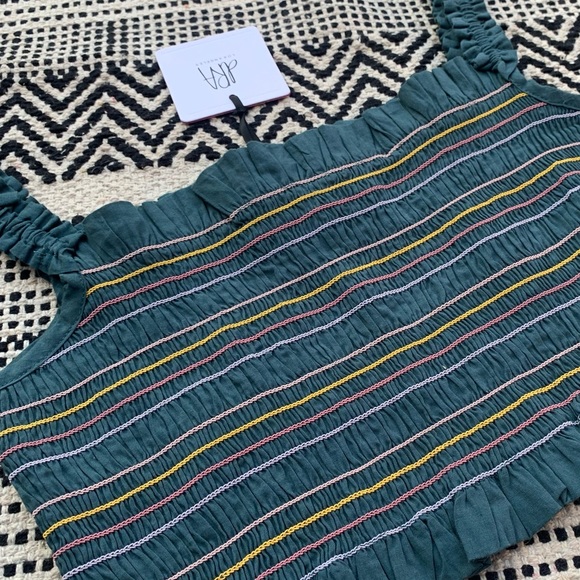 NWT dRA Elia Smocked Top size S - Picture 4 of 6